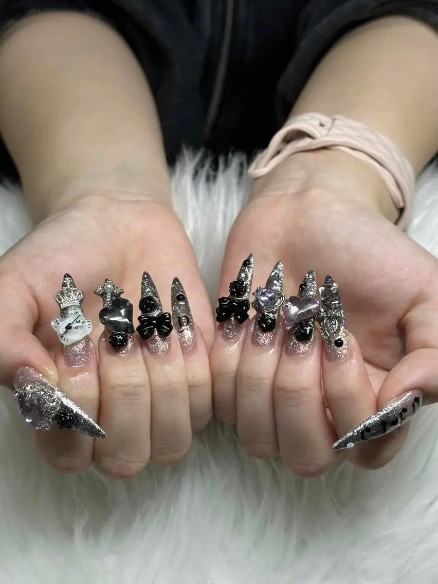 ネイル オーロラネイル フレンチネイル ジェルネイル ハロウィン 韓国ネイル ハンドネイル H.baby Nail Salonのネイルデザイン