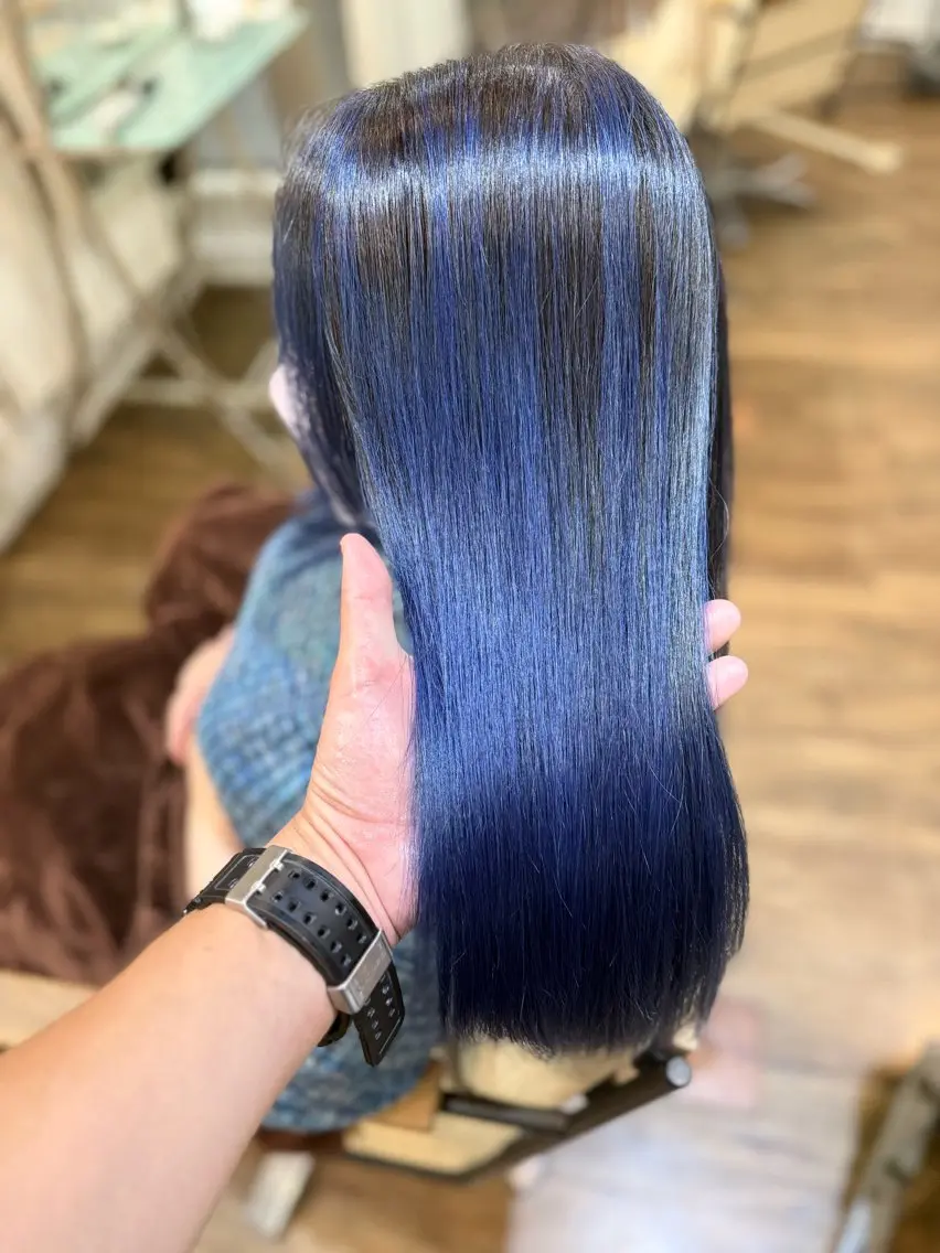 ミディアム カラー ヘアアレンジ アディクシーカラー バレイヤージュ ブルーカラー レイヤーカット カット ヘアカラー トリートメント 👑指名率No.1 👑坂口飛翔のヘアスタイル