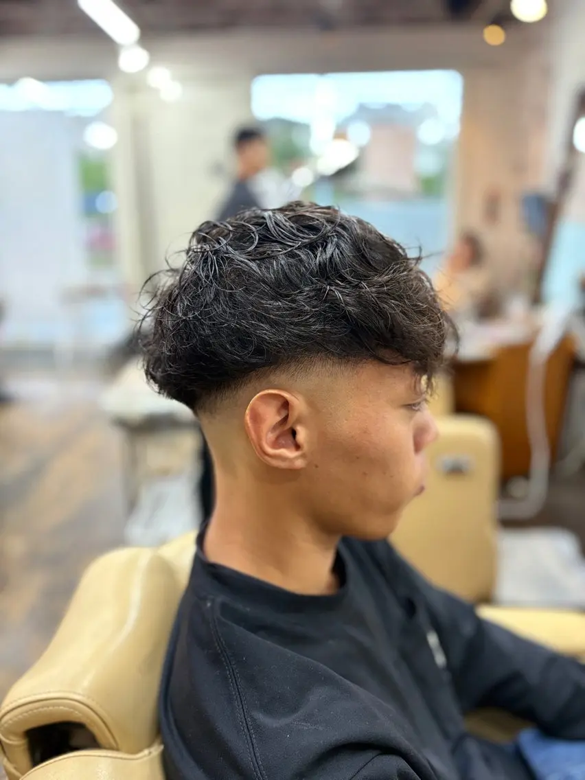 パーマ メンズ スペインカール 生駒のパーマ達人 FEELけんけんのヘアスタイル