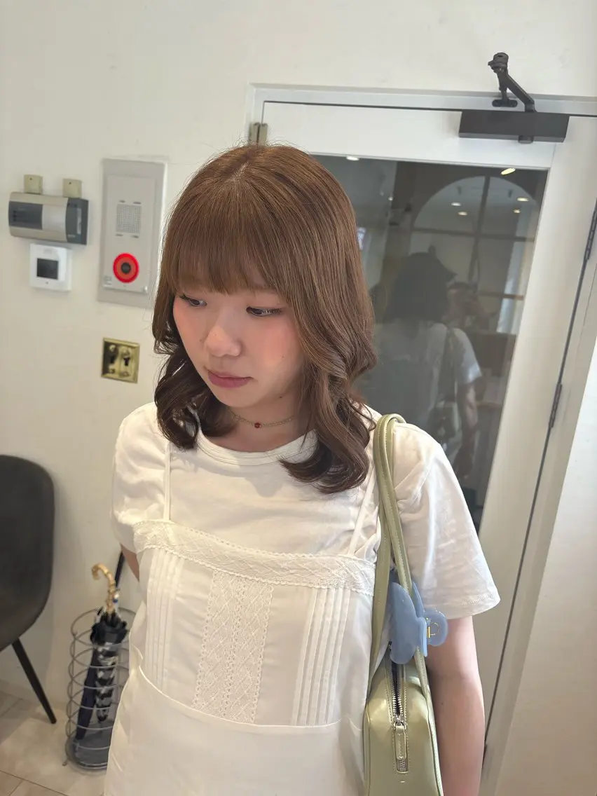 ミディアム カット ヘアカラー 佃 風子のヘアスタイル