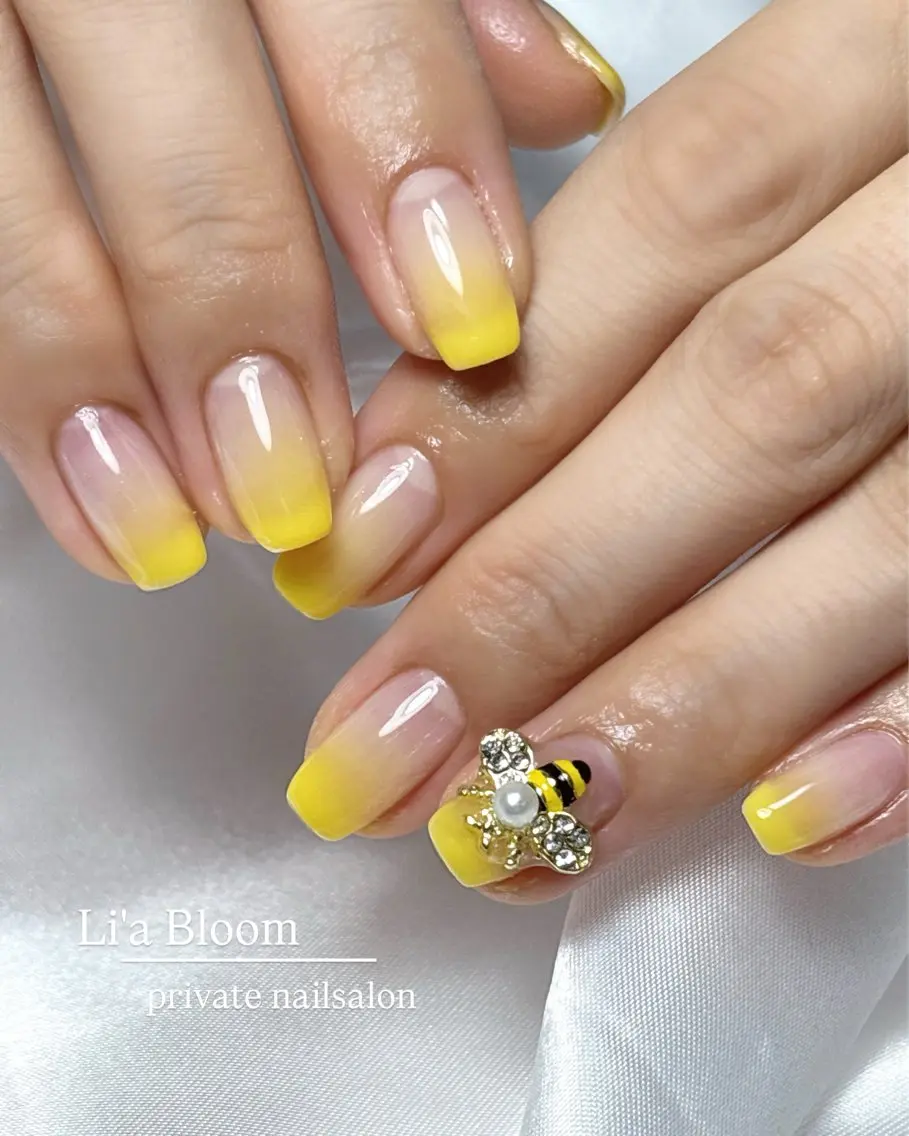 ネイル 🦋🤍 madoka🤍のネイルデザイン