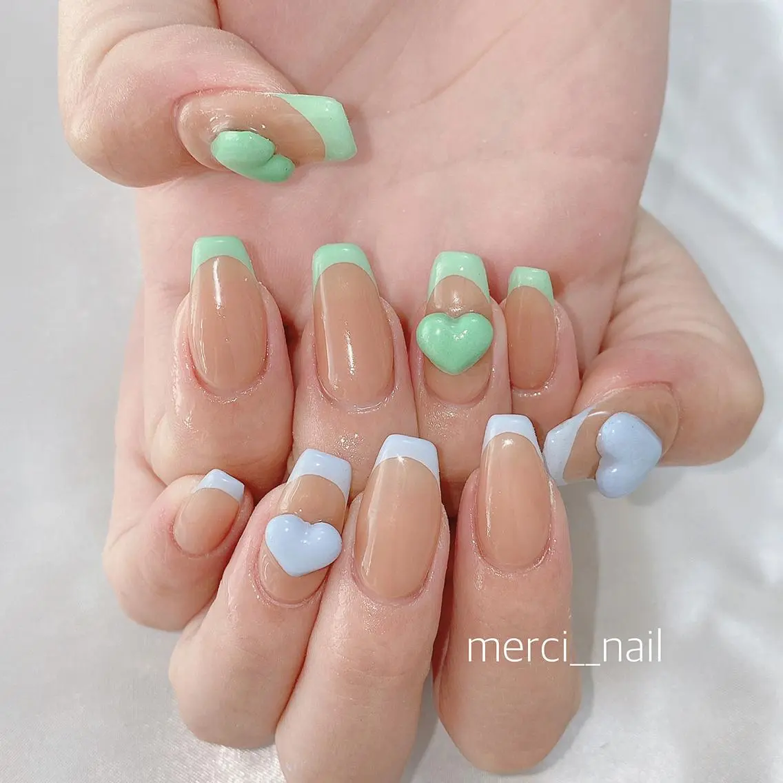 ネイル クリアネイル フラッシュネイル フレンチネイル 韓国ネイル マグネットネイル merci nailのネイルデザイン