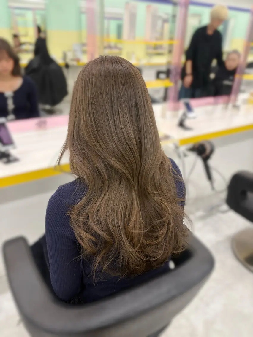 ロング カラー ヘアカラー ベージュ×レイヤー 🤎横浜/miu🤎のヘアスタイル