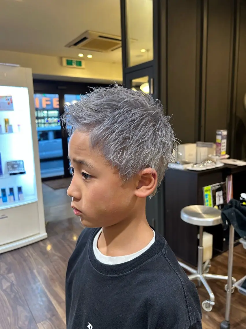 ショート カラー メンズ キッズ 西浦 智也のヘアスタイル