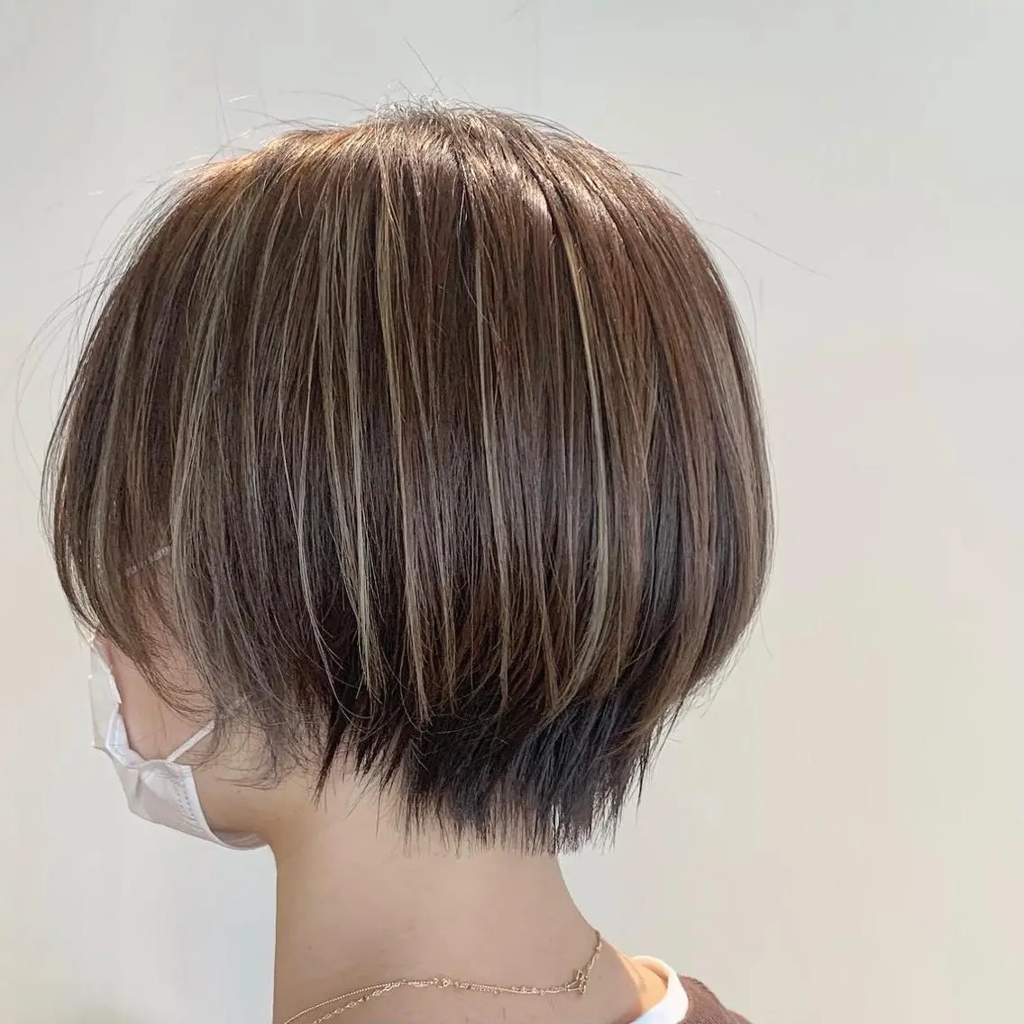 ショート ハイライト ショートヘア コウノス マサコのヘアスタイル