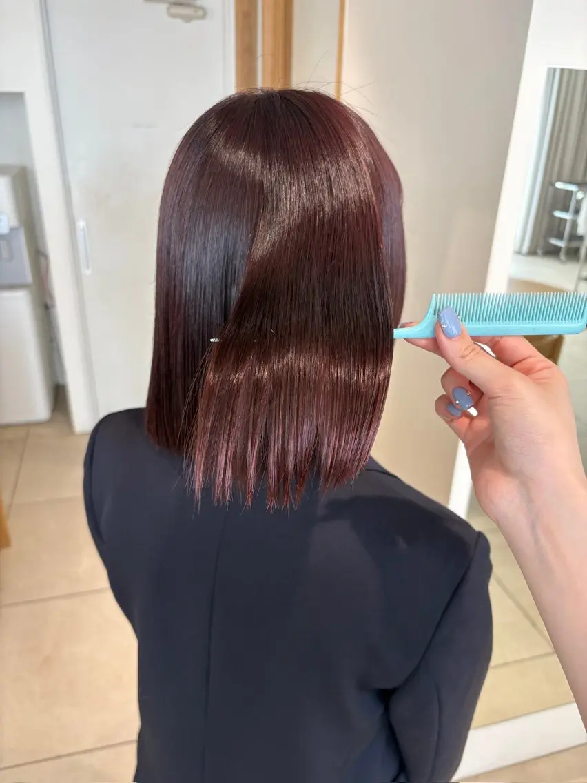 ミディアム カラー ボルドーカラー レッドカラー カラーモデル/ 矢場町/リリカのヘアスタイル