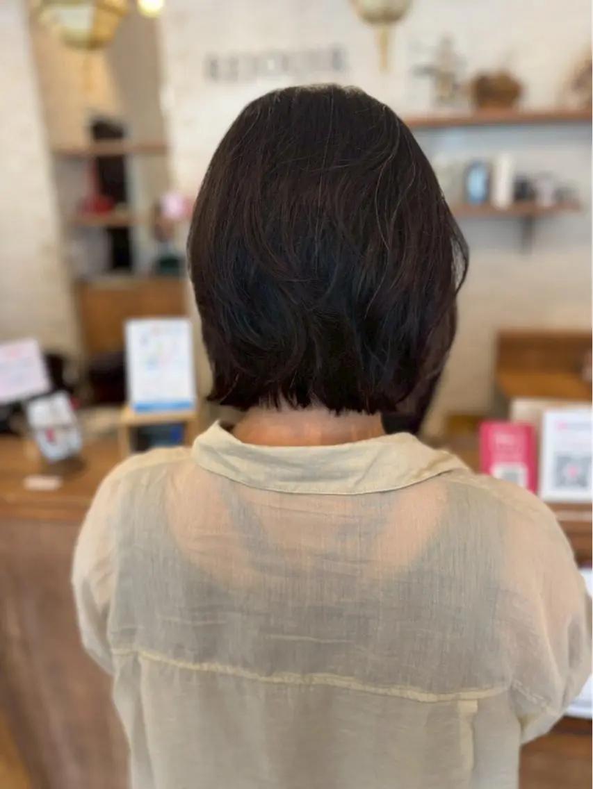 ミディアム カット ヘッドスパ 三輪 あおいのヘアスタイル