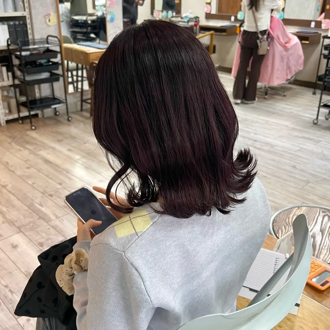 ミディアム 平野 優菜 / minim 艶カラーのヘアスタイル