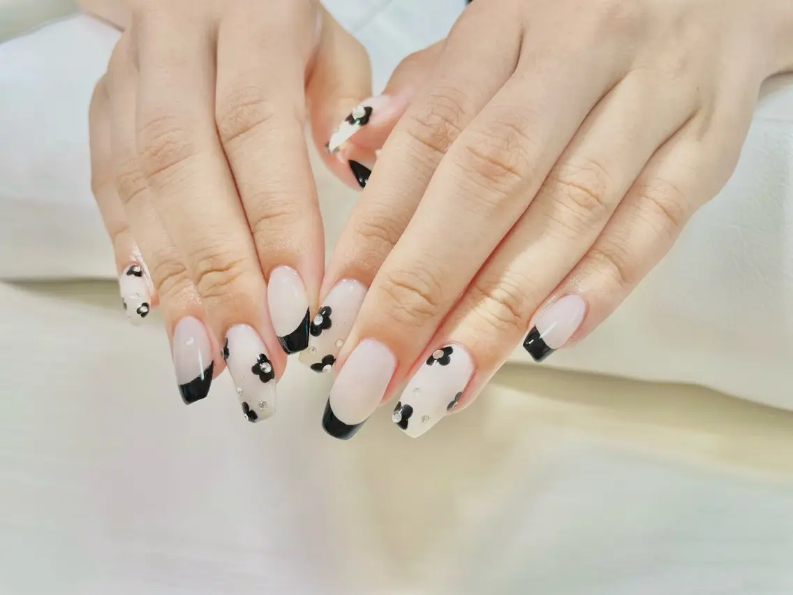 ネイル ハンドネイル はなねいる Hananailのネイルデザイン