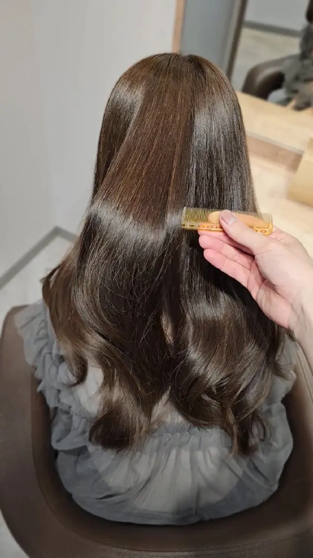 セミロング カラー ケアカラー グレージュ デザインカット トリートメント カット ヘアカラー トリートメント 【垢抜けカラー/ 縮毛矯正】Taikiのヘアスタイル