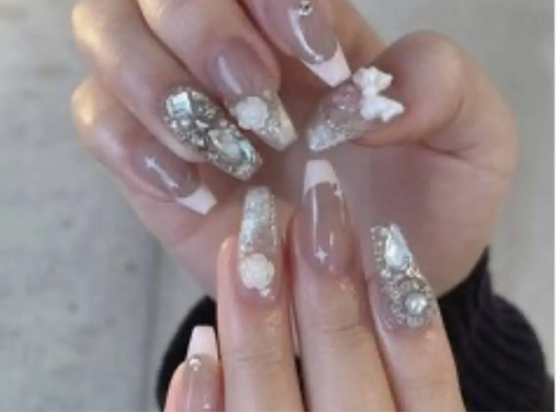 ロング ハンドネイル M+Nail 新宿のネイルデザイン