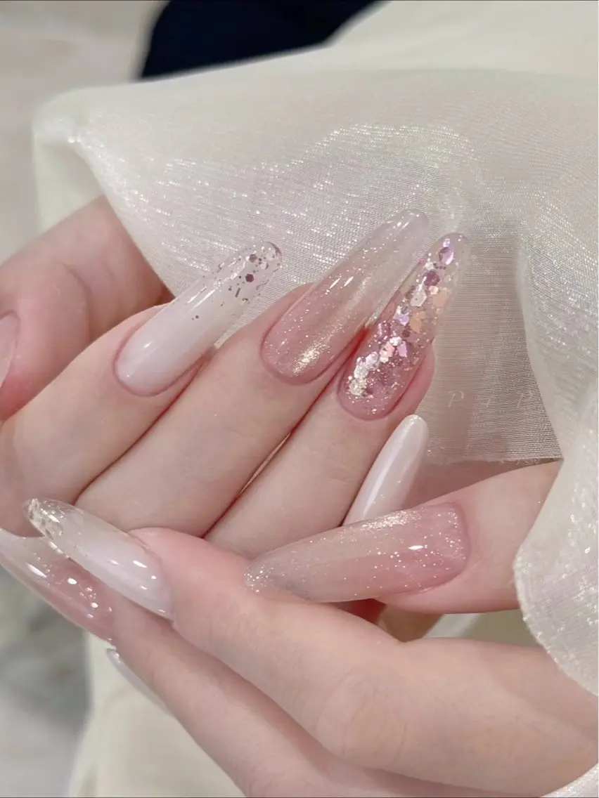 ネイル 韓国ネイル マグネットネイル 持ち込み ハンドネイル Dyo Nail_Royalのネイルデザイン