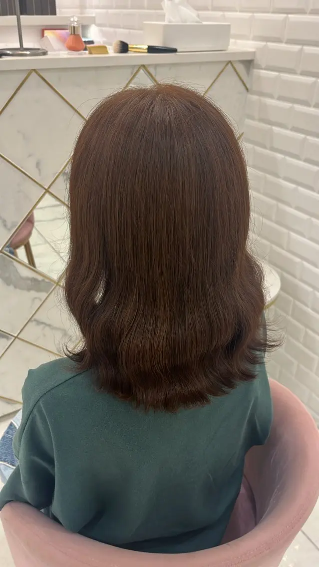 カラー 松本 七海のヘアスタイル