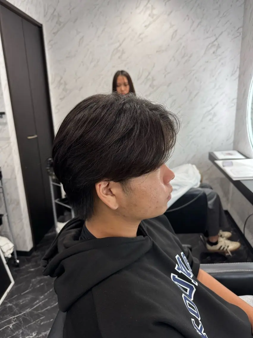 ミディアム メンズ センターパート カット LOHAS yuukiのヘアスタイル