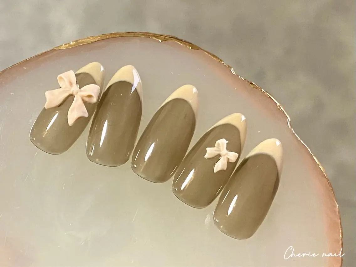 ネイル ブラウン フレンチネイル ジェルネイル バレンタイン ハンドネイル Cherienail yunaのネイルデザイン