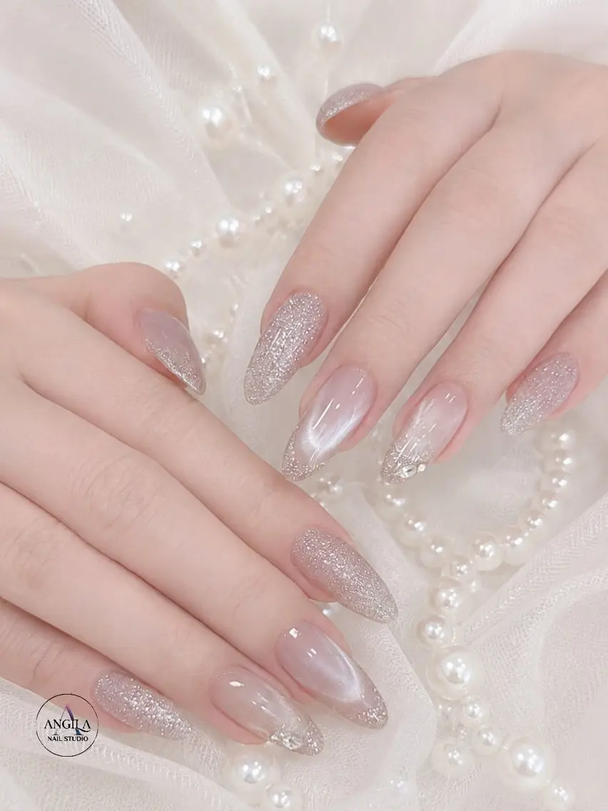 ネイル グラデーション ラメ(グリッター) ラメグラデーション オフィスネイル ブライダルネイル ハンドネイル ANGILA NAIL上大岡のネイルデザイン