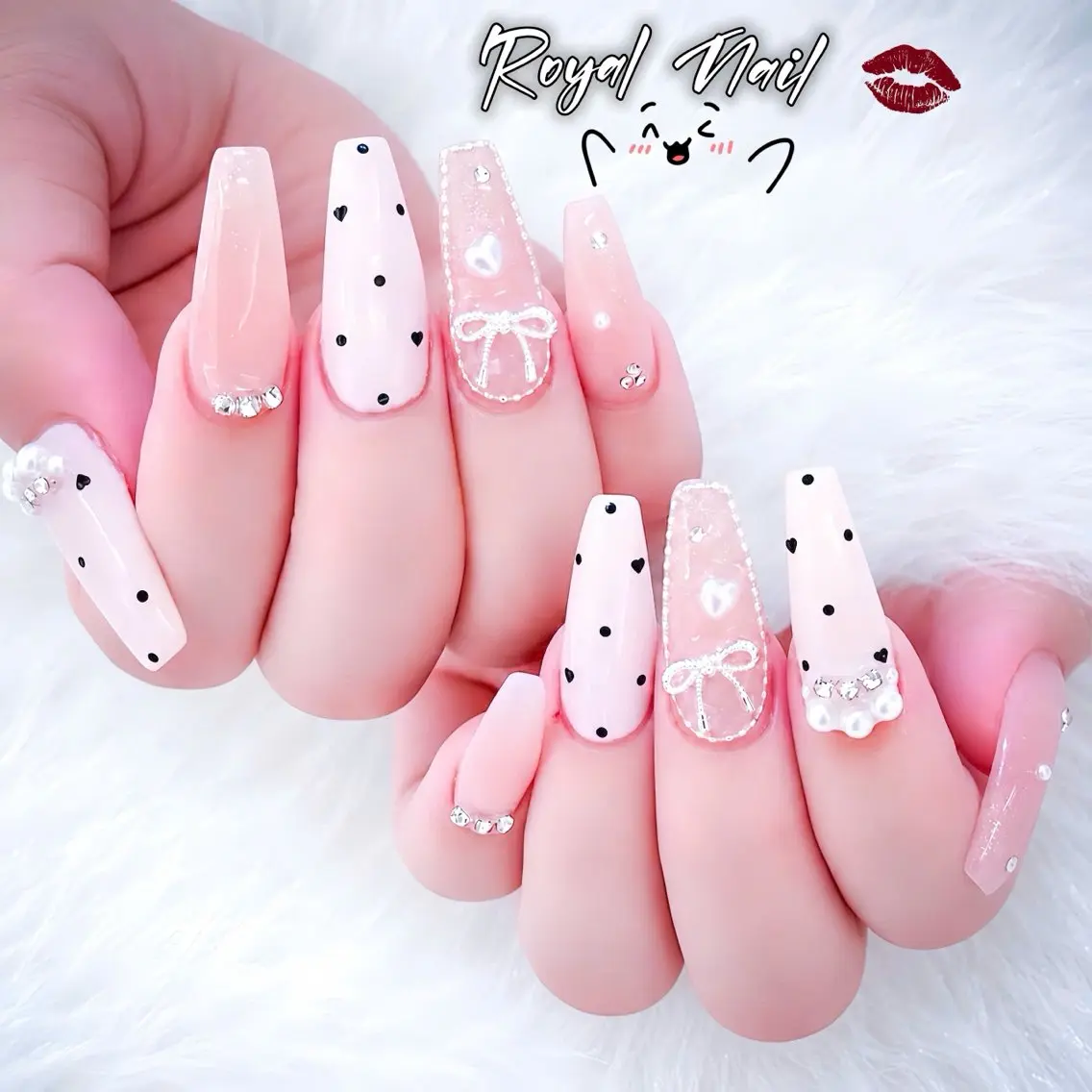 ネイル キラキラネイル 韓国ネイル マグネットネイル 持ち込み ワンホンネイル ハンドネイル ハンドケア Luna nail_Royalのネイルデザイン