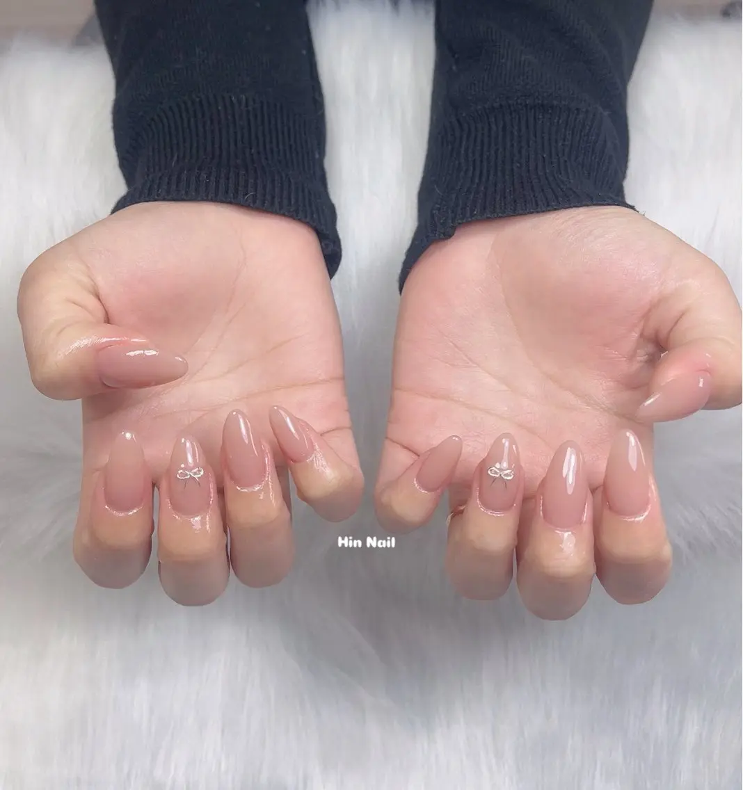 ネイル リボン ハンドネイル HIN NAILのネイルデザイン