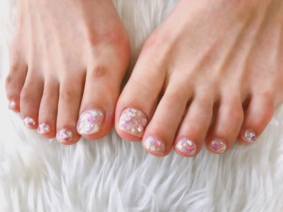 ネイル キラキラネイル mogunail &blowのネイルデザイン
