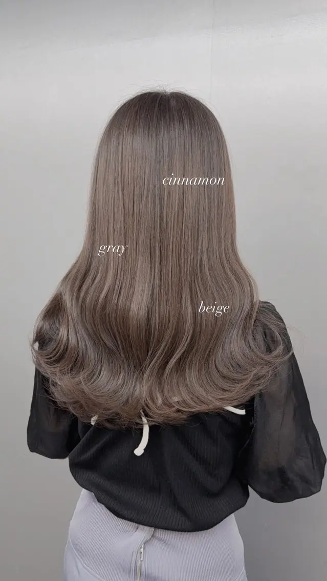 ロング カラー 透明感カラー グレージュ/あいのヘアスタイル