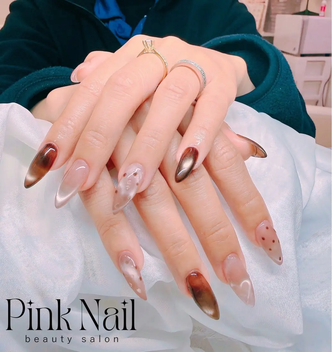 ネイル アニマル柄 ドット マグネットネイル Beauty Pink Nailのネイルデザイン