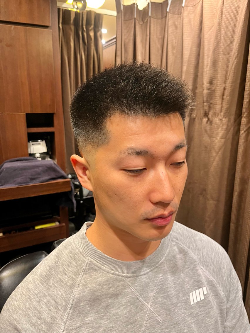 メンズ ヒロ銀座川崎 志田健介のヘアスタイル