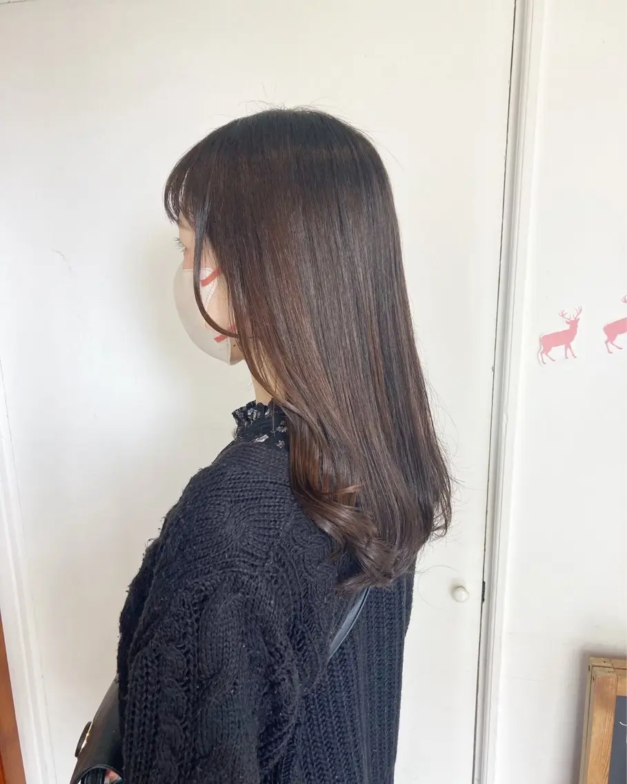ロング カラー ブリーチ ブラウンカラー ケアブリーチ イヤリングカラー インナーカラー mopa_kaede ナチュラル/レイヤーのヘアスタイル