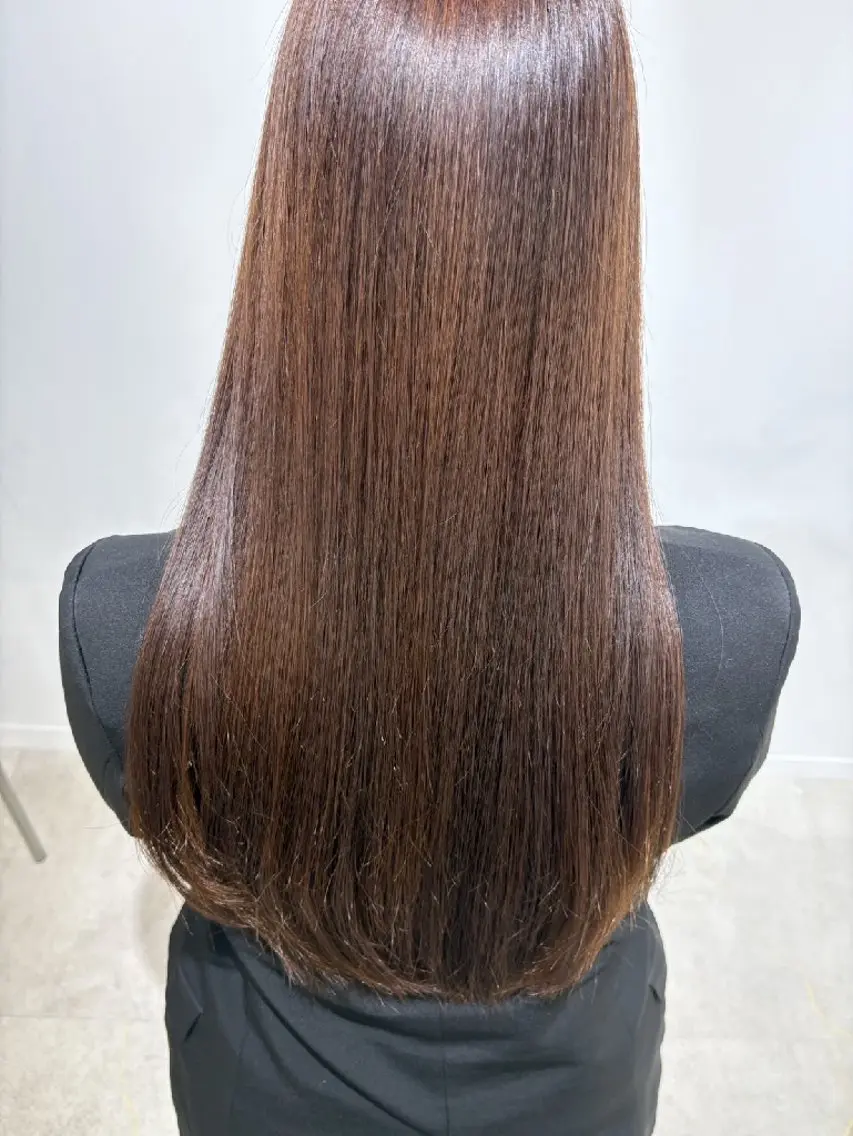 ロング メンズ パーマ 縮毛矯正 地雷系🎀ハイトーン 💙荒川結星のヘアスタイル