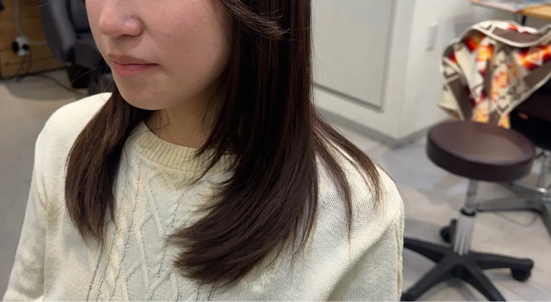 ミディアム レイヤーカット 似合う髪型が 分からない方へのヘアスタイル