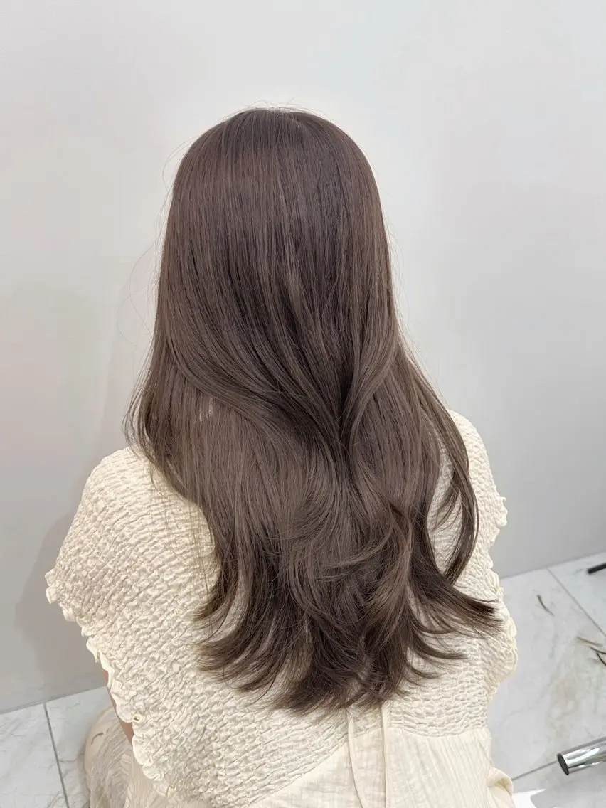 カラー ブリーチ ヘアカラー トリートメント ヘアセット 韓国風レイヤーカラー ライムのヘアスタイル