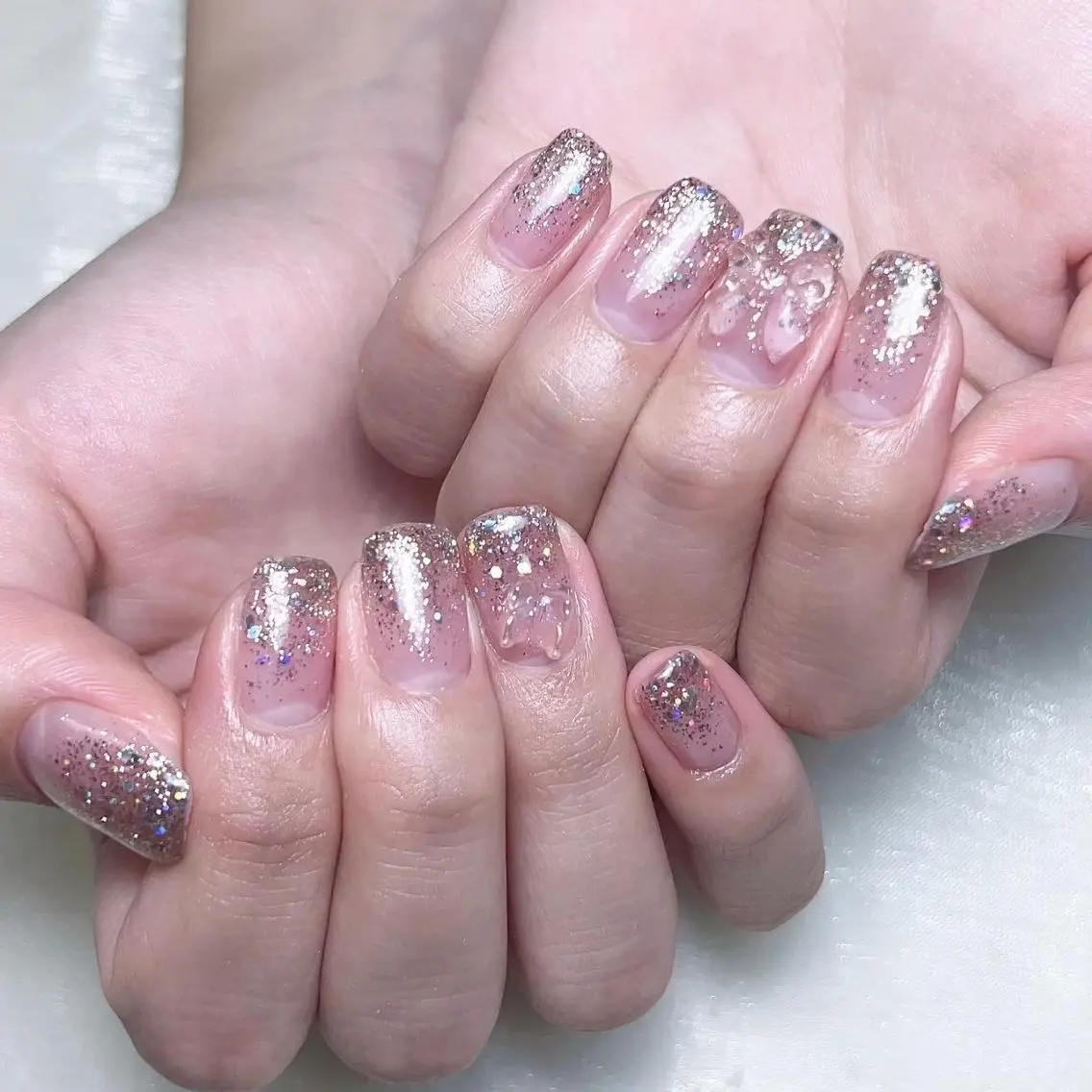 キッズ ネイル グラデーション ラメ(グリッター) ラメグラデーション NAILサロン 木にいるのネイルデザイン