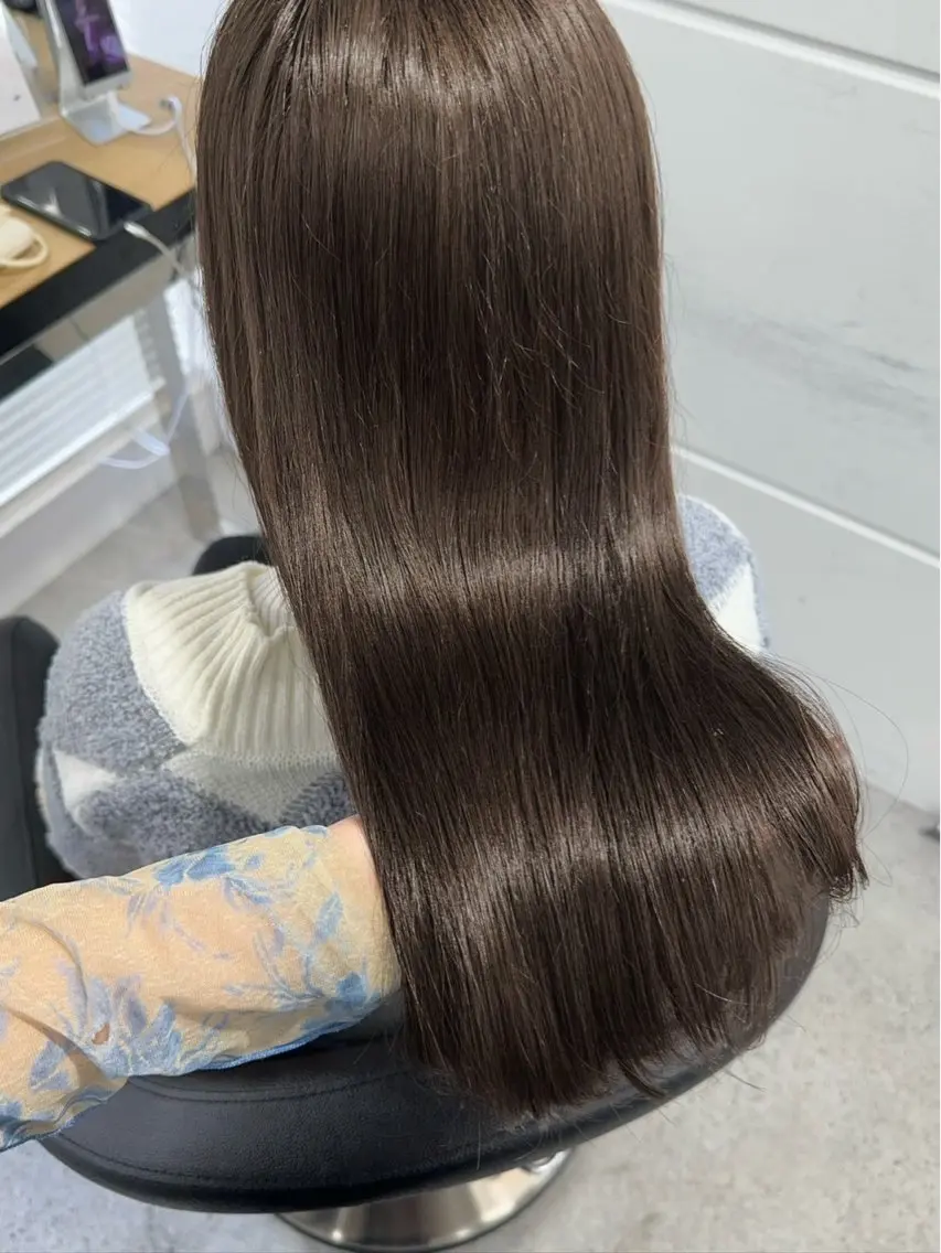 ロング カラー ヘアアレンジ ブリーチ ブリーチなしカラー 髪質改善 トリートメント 🎀RIN🎀 縮毛矯正🩶暗髪のヘアスタイル