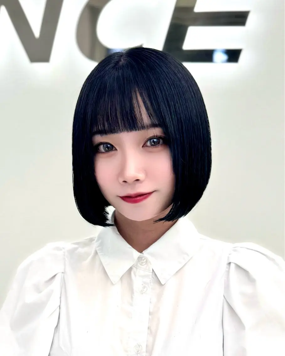 ショート カラー ヘアアレンジ カット 縮毛矯正 トリートメント ヘアセット 縮毛矯正🤍 ボブ/ HIKARIのヘアスタイル