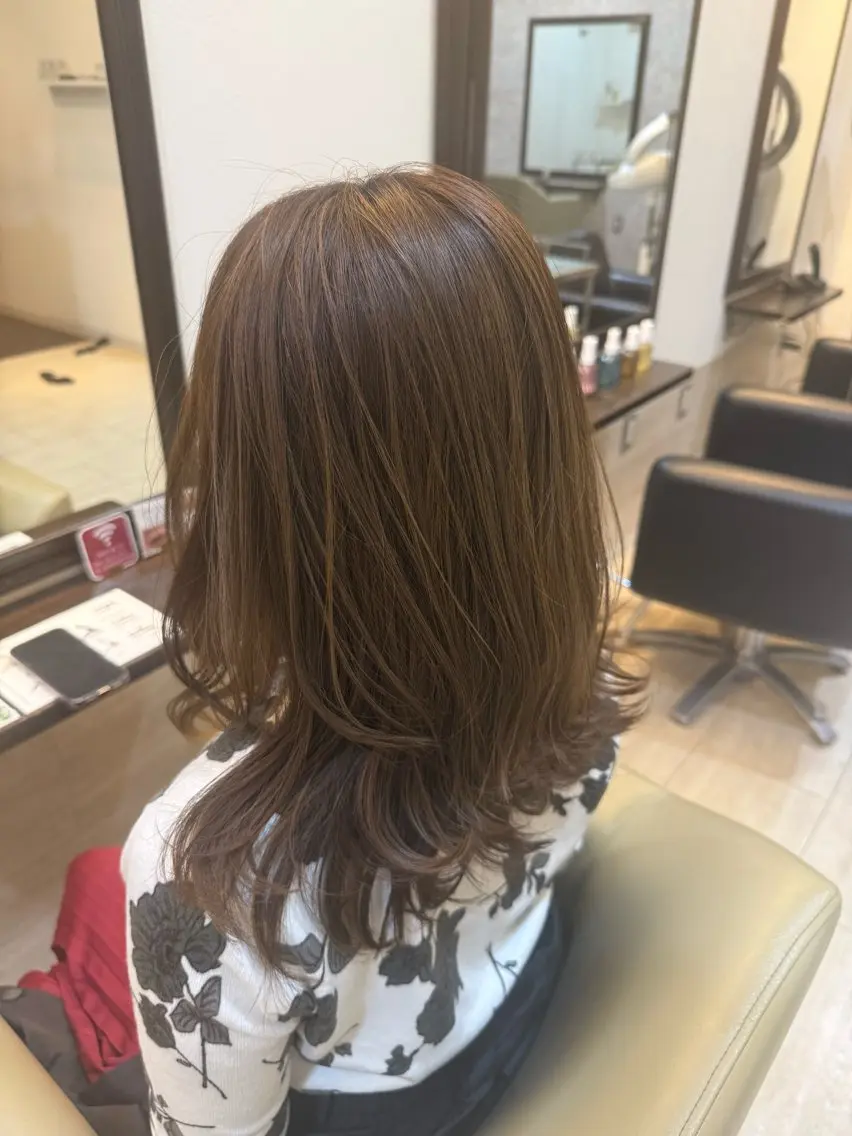 ミディアム くびれヘア 韓国風ヘア レイヤーカット 河村 楓のヘアスタイル