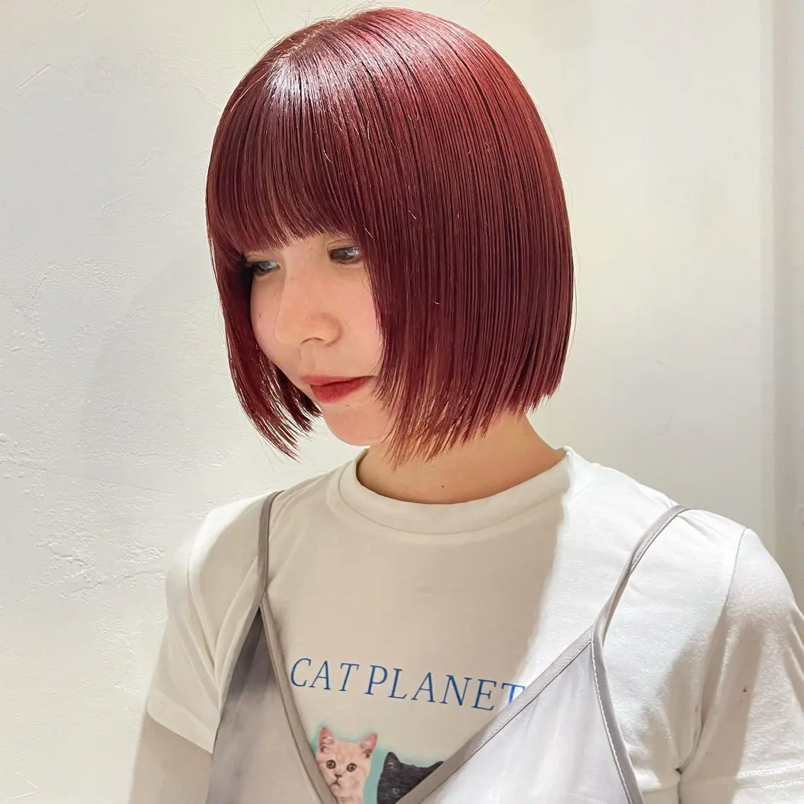 ショート 盛れる透明感カラー・ momokaのヘアスタイル