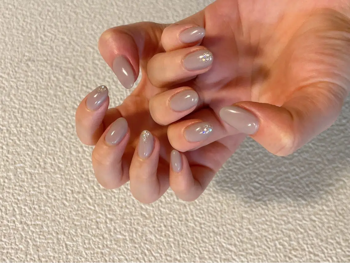ネイル オーロラネイル フラワーネイル フットネイル フレンチネイル ジェルネイル ハンドネイル mogunail &blowのネイルデザイン