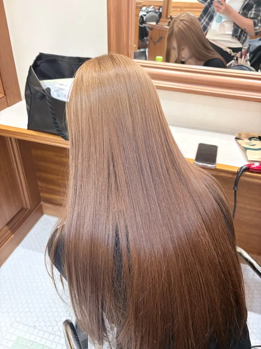 ロング カラー ベージュカラー 透明感カラー ダブルカラー トリートメント ヘアカラー トリートメント 💛しおん💛 艶カラー🎀のヘアスタイル