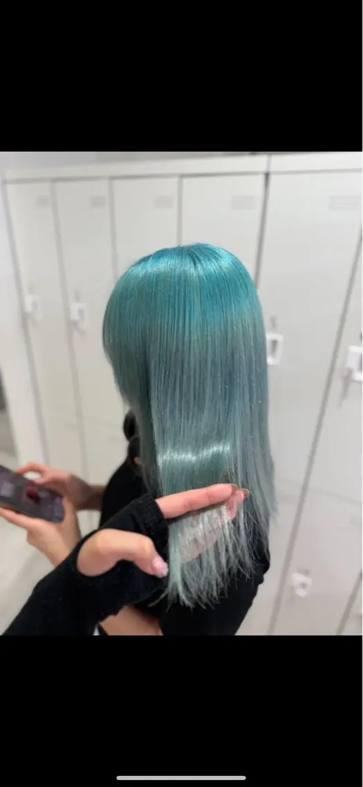 セミロング カラー ブリーチ ブルーカラー トリートメント ヘアカラー 艶髪／ブリーチ🌟 銀座/HARUKAのヘアスタイル