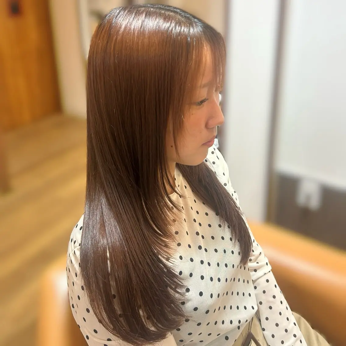 ロング 顔周りカット ハイレイヤー レイヤーカット トリートメント カット 縮毛矯正 トリートメント 岡田 杏奈のヘアスタイル