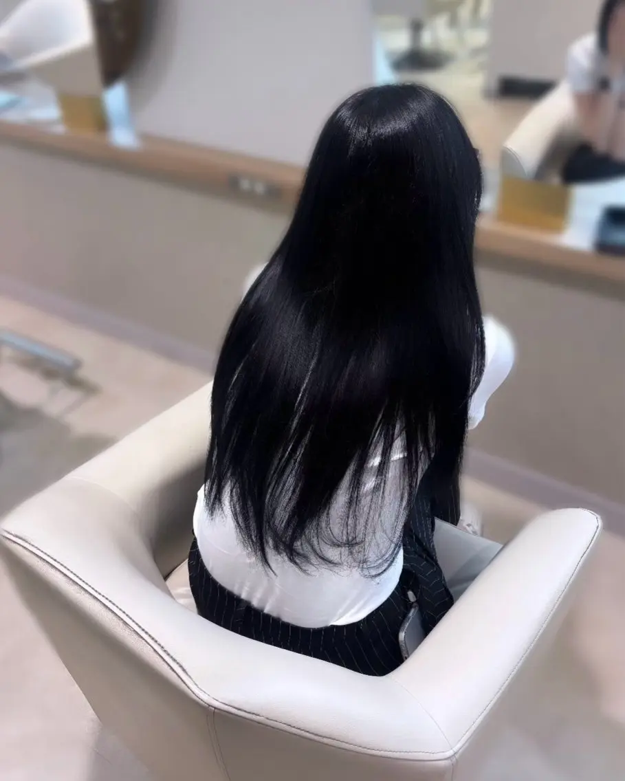 ロング カラー 黒髪 ブルーカラー ブルーブラック 🩰髪質改善/ 艶カラー/uta🩰のヘアスタイル