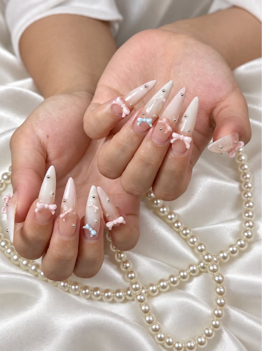 ネイル 長さ出し EMI NAILSのネイルデザイン