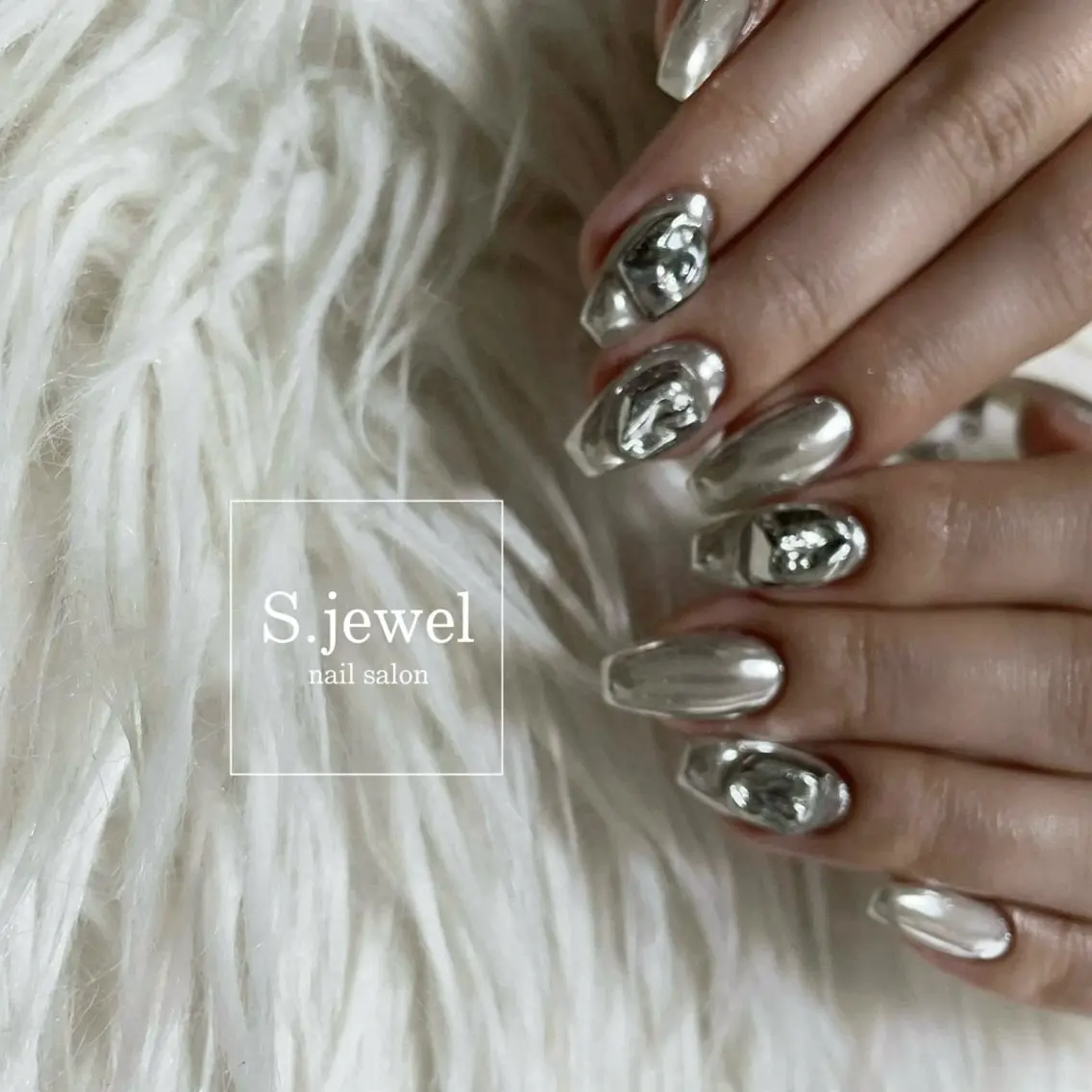 ネイル S. JEWELのネイルデザイン