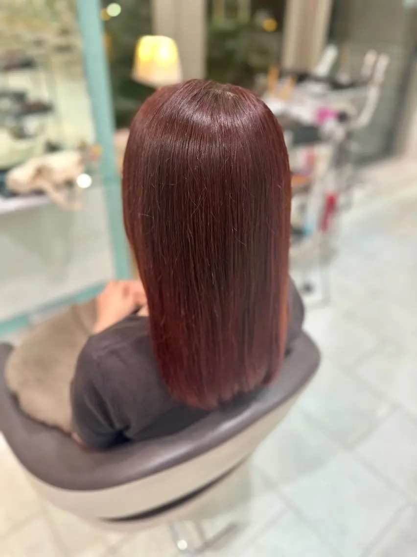 【追加料金なし】One color➕仕上げのセット（巻き髪・ストレート）の写真