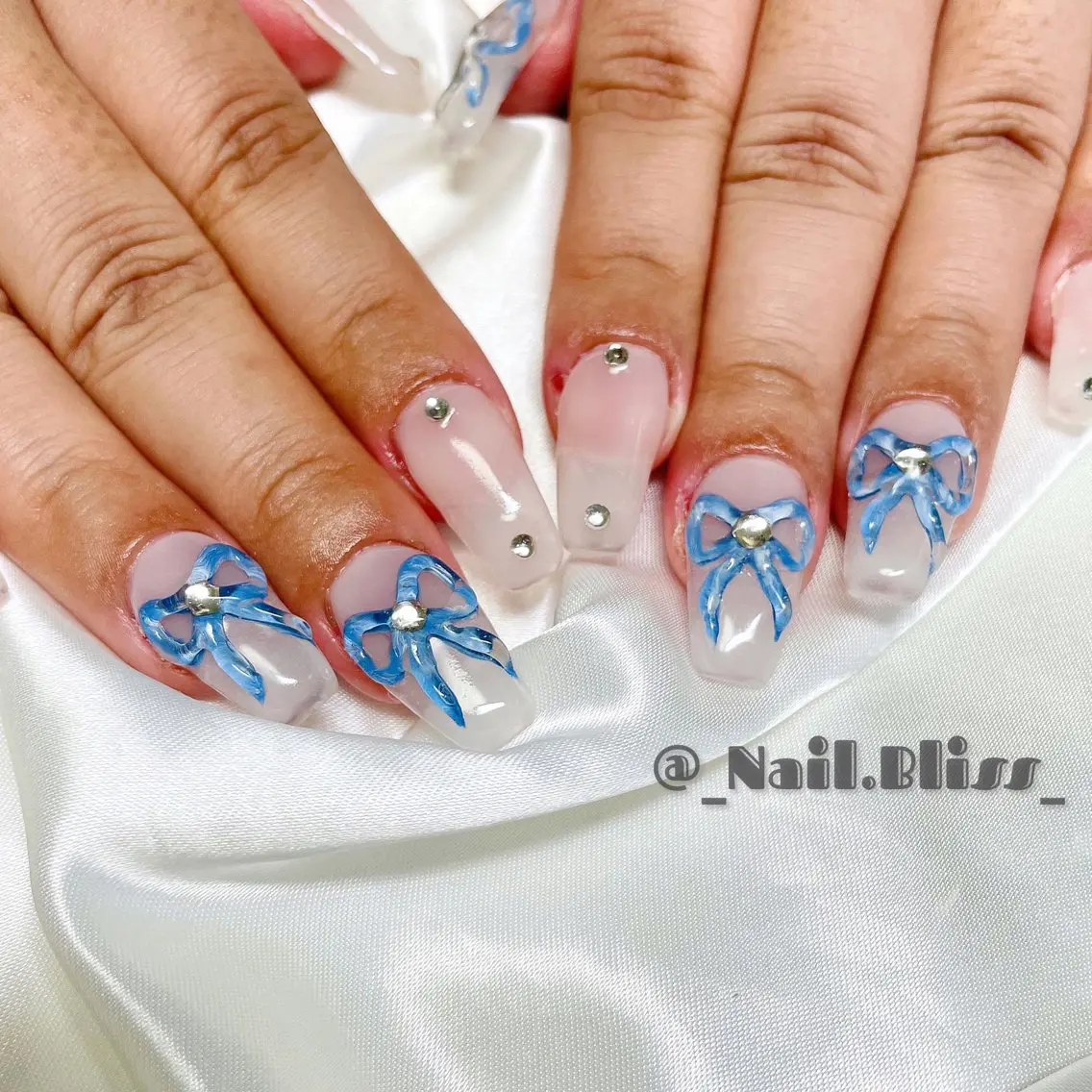 ネイル 持ち込み ハンドネイル NAIL BLISSのネイルデザイン