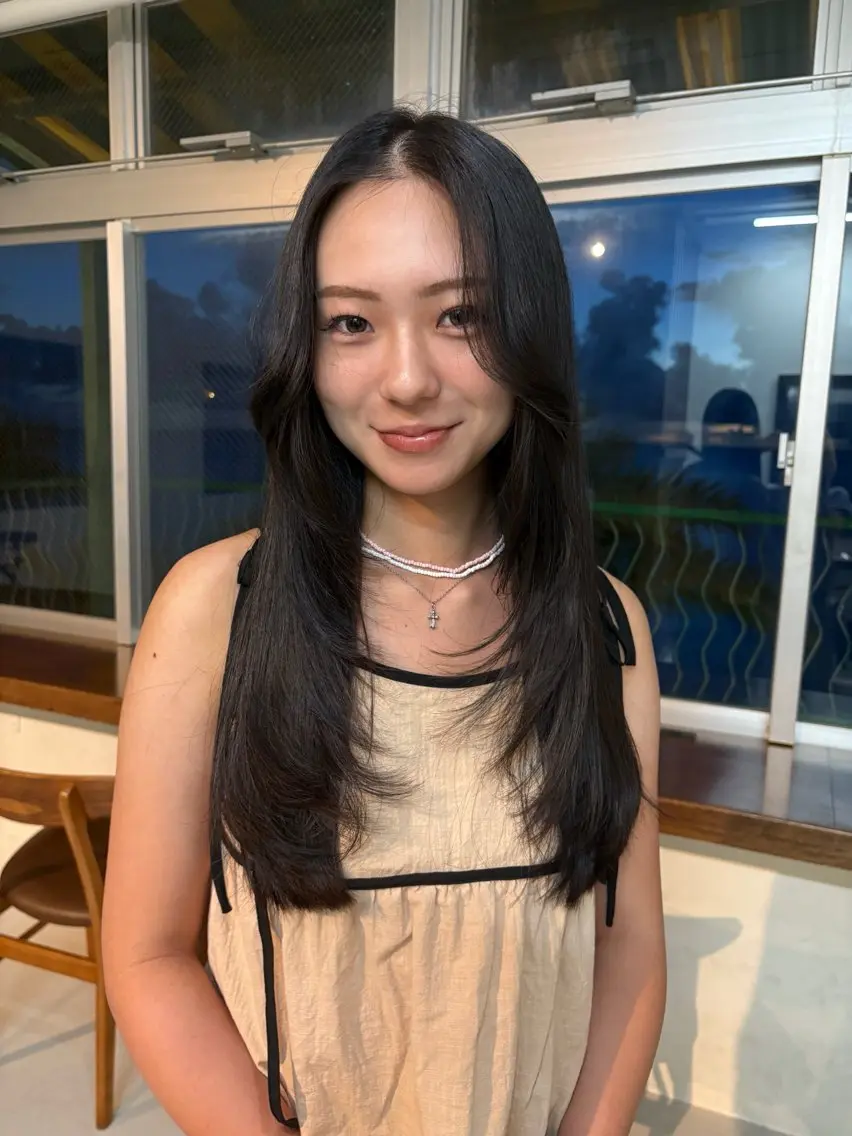 ロング 顔まわりレイヤー レイヤーカット カット ミディアムレイヤー/ 艶カラーNorikaのヘアスタイル
