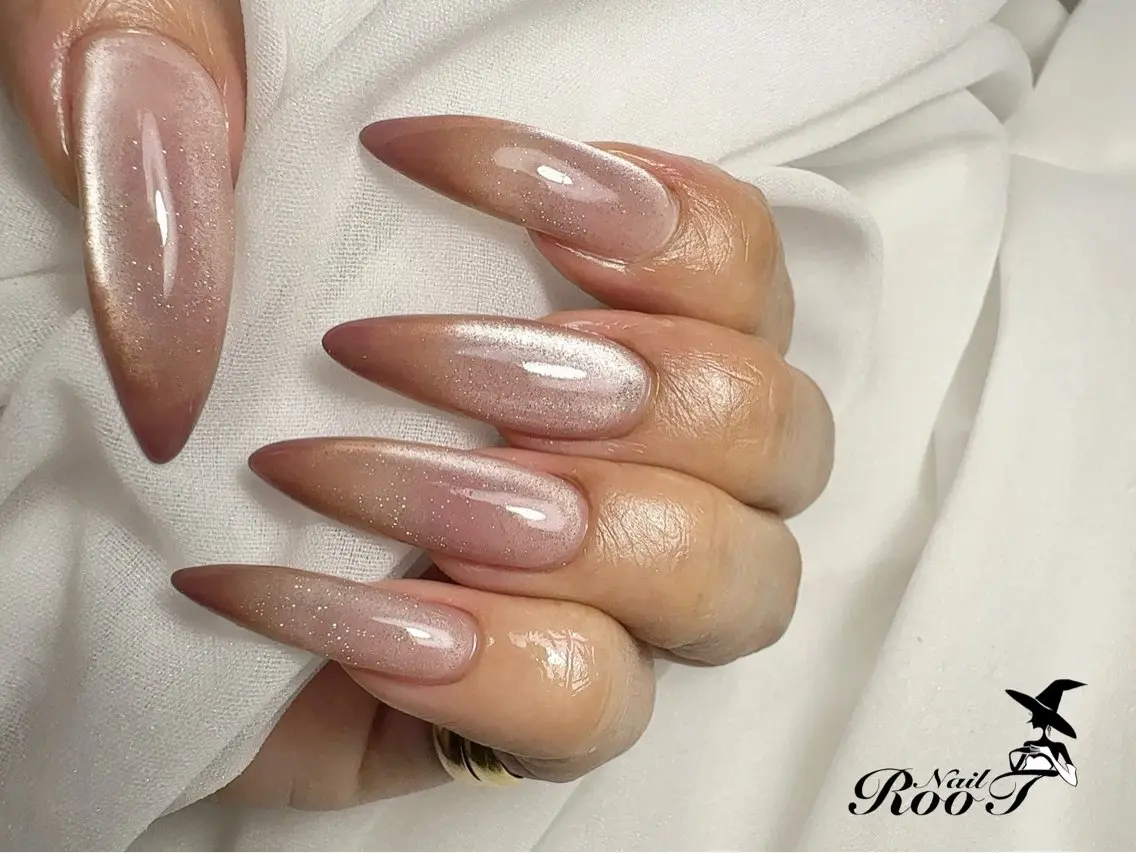 ネイル フレンチネイル マグネットネイル ハンドネイル RooT Nailのネイルデザイン