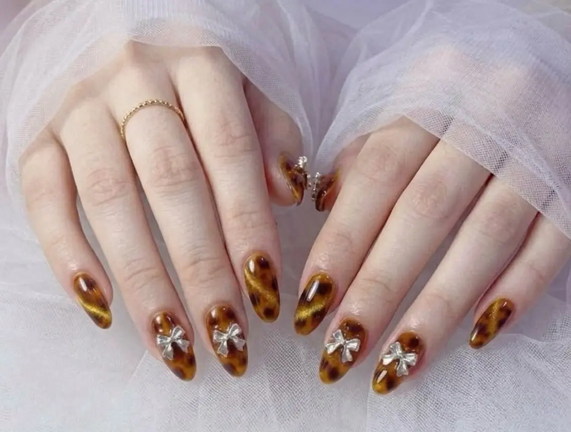 ネイル べっ甲ネイル ジェルネイル ゴールド マグネットネイル リボン Michan Nailのその他イメージ