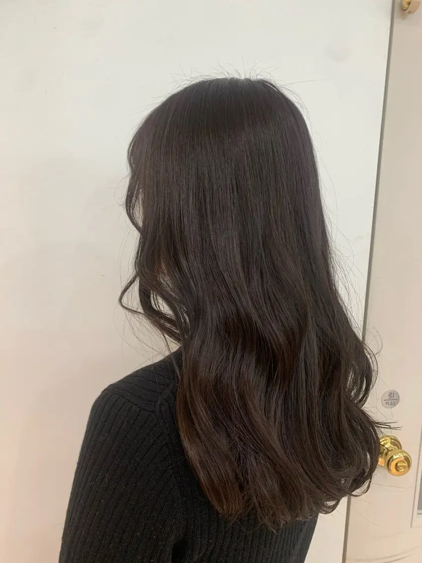 ロング カラー ブラウンカラー 似合わせカット トリートメント 室谷 ゆりあのヘアスタイル