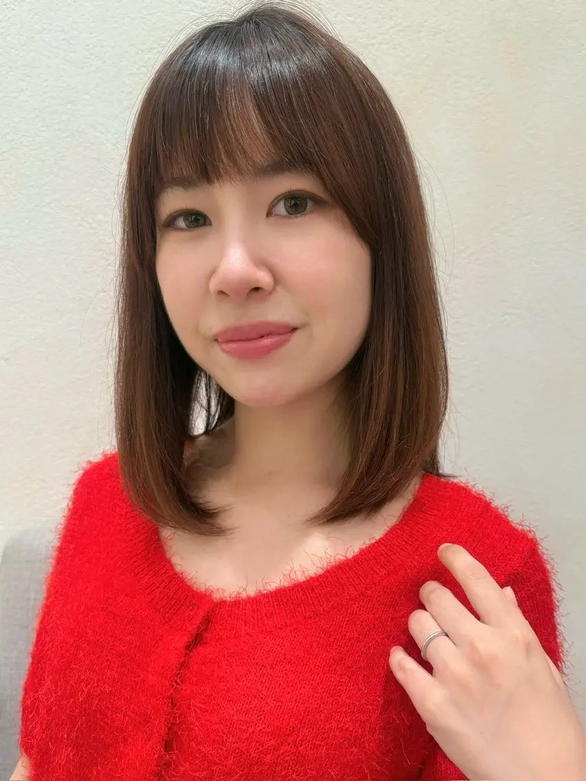 ミディアム 米澤 由衣のヘアスタイル