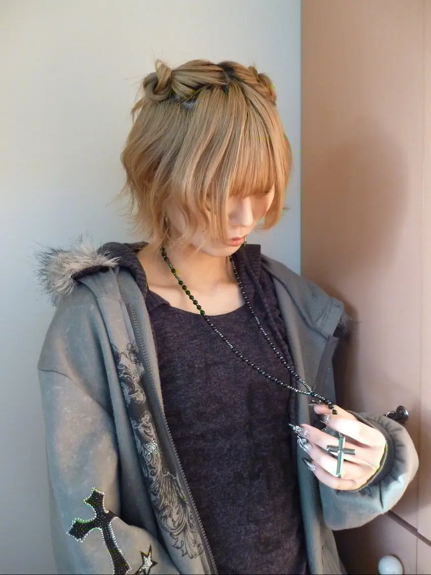 ショート ヘアカラー miteゆい カラーモデルのヘアスタイル
